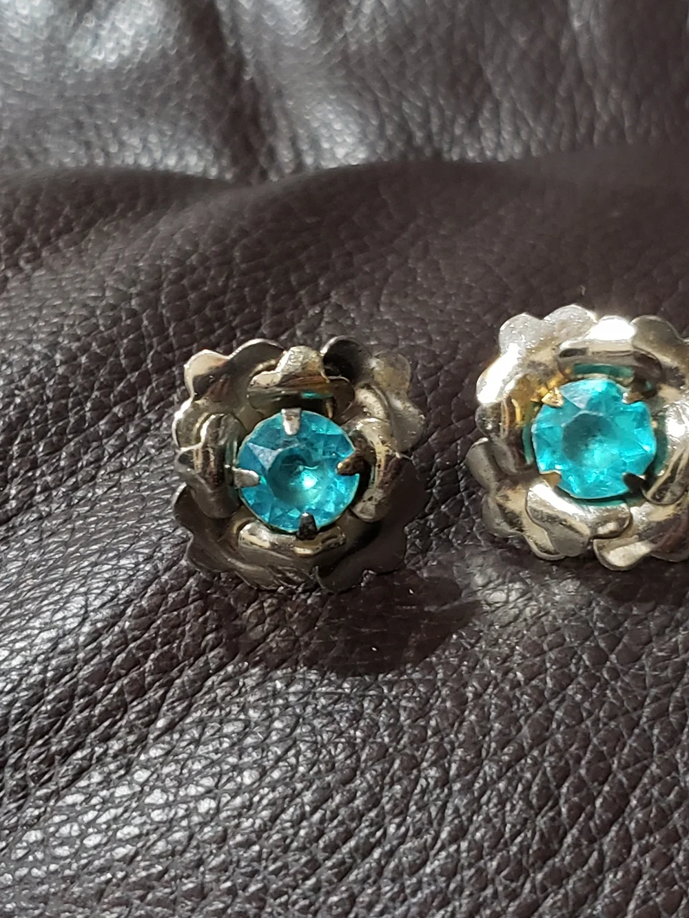 Vintage Floral Screwback Earrings